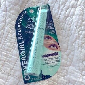 Covergirl Cleantopia Lash Blast Plant Powered Clean Mascara #810 Black Brown New